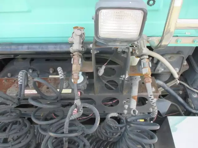 平成28年12月中古大型トラクタヘッド日産UDクオンの画像20