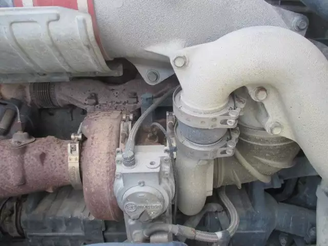 平成28年12月中古大型トラクタヘッド日産UDクオンの画像23