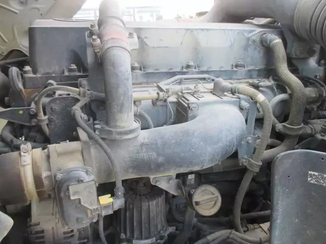 平成28年12月中古大型トラクタヘッド日産UDクオンの画像24