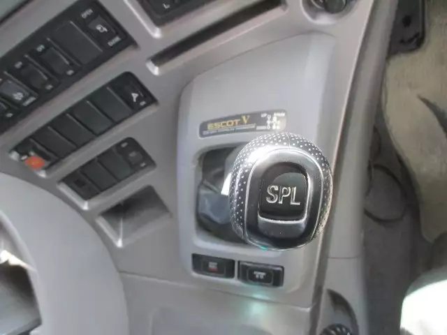 平成28年12月中古大型トラクタヘッド日産UDクオンの画像28