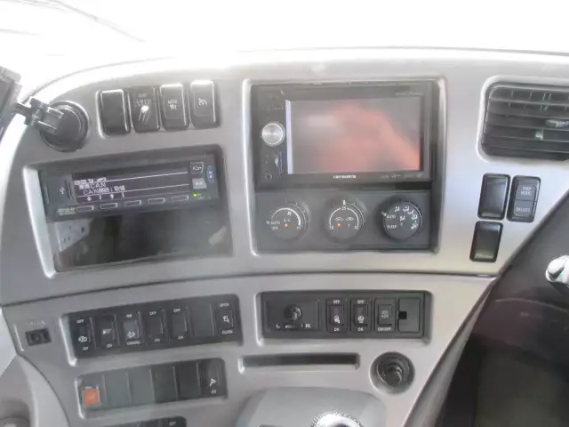 平成28年12月中古大型トラクタヘッド日産UDクオンの画像29