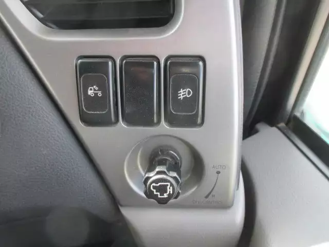 平成28年12月中古大型トラクタヘッド日産UDクオンの画像31