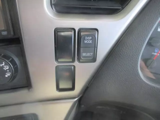 平成28年12月中古大型トラクタヘッド日産UDクオンの画像32