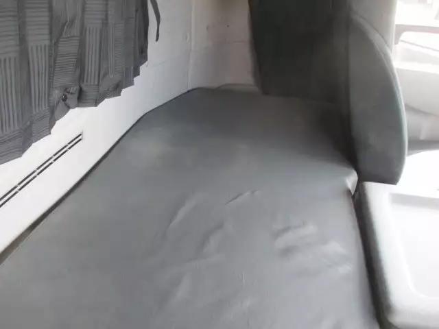 平成28年12月中古大型トラクタヘッド日産UDクオンの画像35