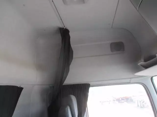 平成28年12月中古大型トラクタヘッド日産UDクオンの画像36