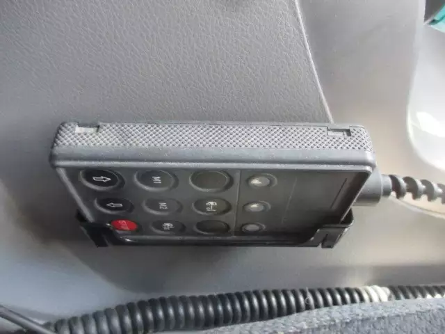 平成28年12月中古大型トラクタヘッド日産UDクオンの画像38