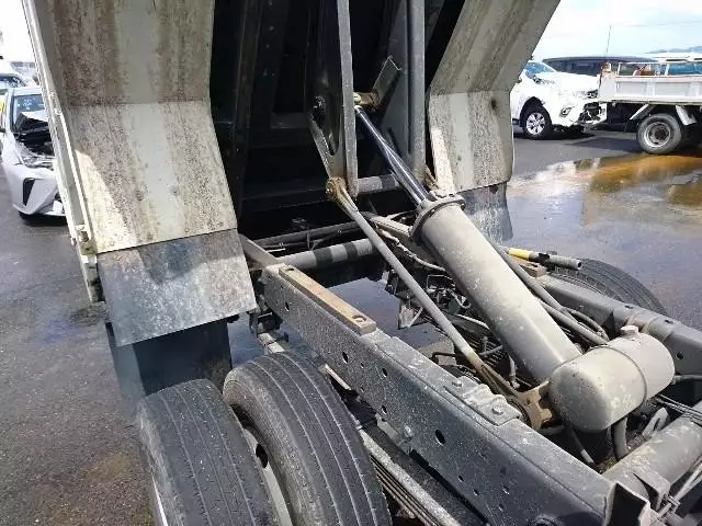 平成27年01月中古中型いすゞいすゞの画像18