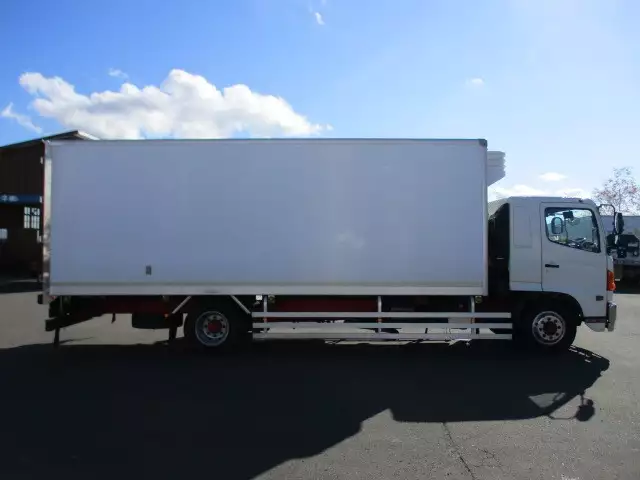 平成19年07月中古増トン冷凍バン・ウィング日野日野の画像4