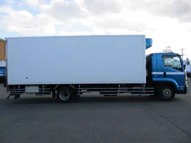 平成28年03月中古増トン冷凍バン・ウィングいすゞいすゞの画像4