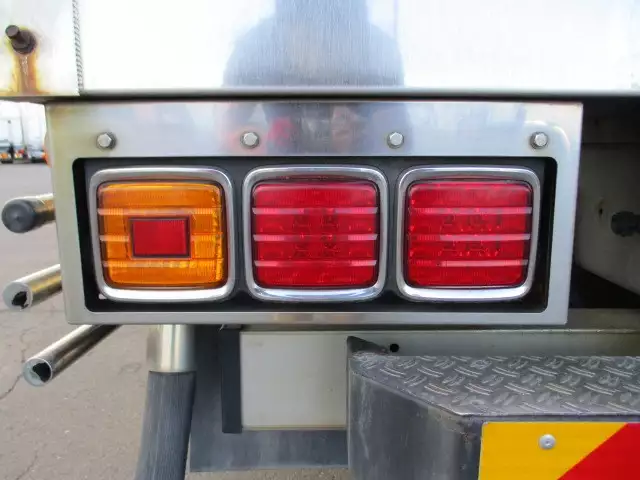 平成28年03月中古増トン冷凍バン・ウィングいすゞいすゞの画像39