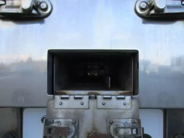 平成28年03月中古増トン冷凍バン・ウィングいすゞいすゞの画像40