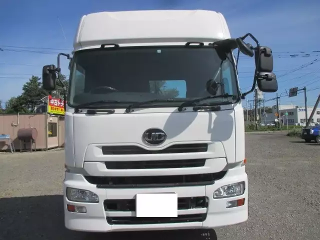 平成27年10月中古大型トラクタヘッド日産UDUDトラックスの画像2