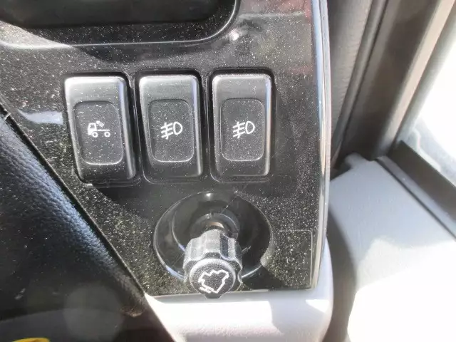 平成27年10月中古大型トラクタヘッド日産UDUDトラックスの画像37