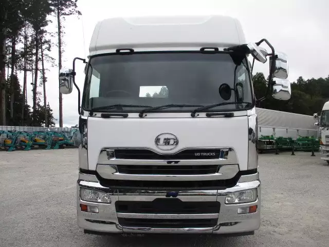 平成27年08月中古大型トラクタヘッド日産UDUDトラックスの画像2