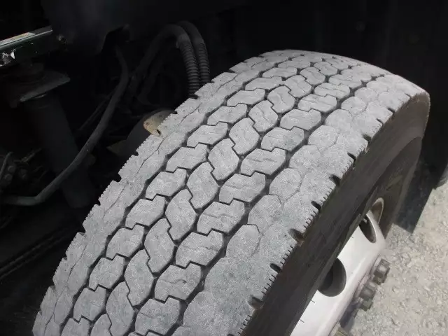 平成27年08月中古大型トラクタヘッド日産UDUDトラックスの画像11