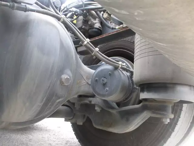 平成27年08月中古大型トラクタヘッド日産UDUDトラックスの画像16