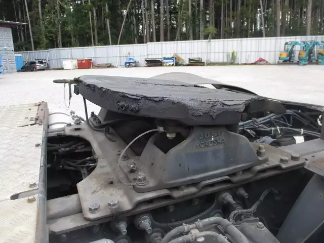 平成27年08月中古大型トラクタヘッド日産UDUDトラックスの画像29