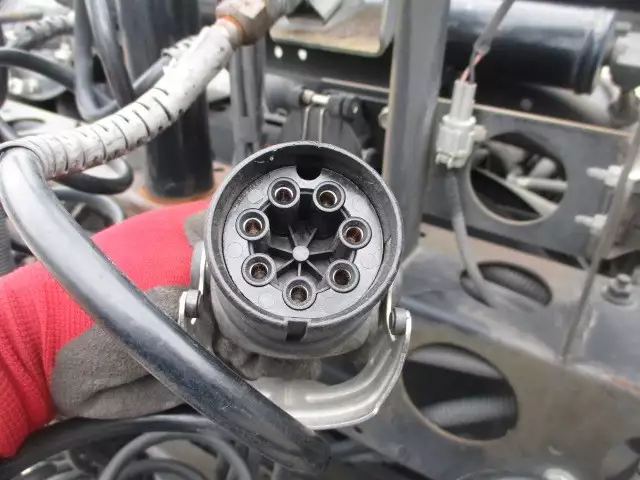 平成27年08月中古大型トラクタヘッド日産UDUDトラックスの画像35