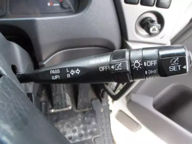 平成27年08月中古大型トラクタヘッド日産UDUDトラックスの画像53