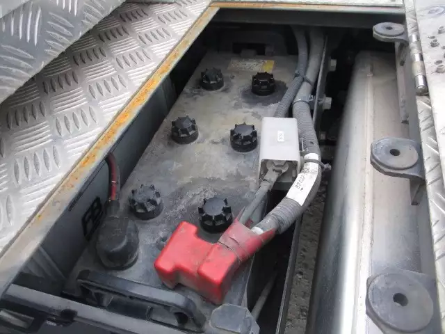 平成28年01月中古大型トラクタヘッド日野日野の画像25