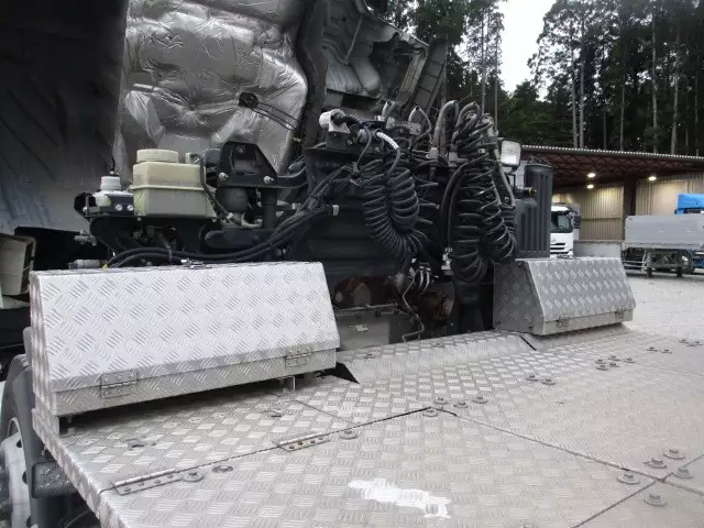 平成28年01月中古大型トラクタヘッド日野日野の画像33