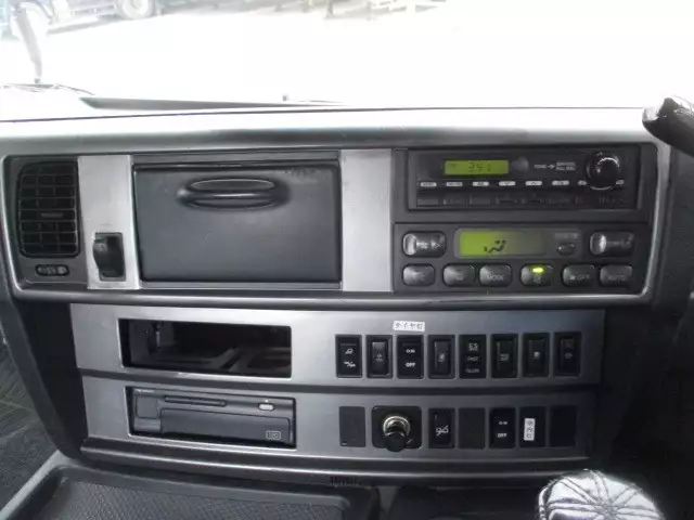 平成28年01月中古大型トラクタヘッド日野日野の画像46