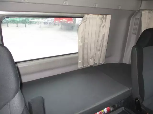 平成28年01月中古大型トラクタヘッド日野日野の画像52