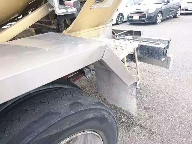 平成18年01月中古増トンいすゞフォワードの画像17