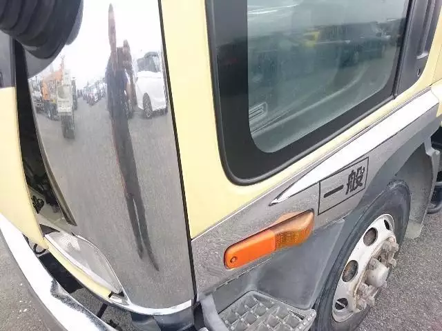 平成18年01月中古増トンいすゞフォワードの画像10