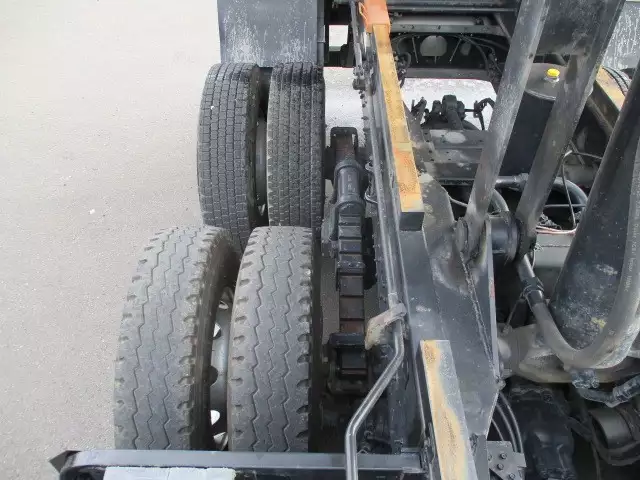 平成26年12月中古大型日産UDUDトラックスの画像12