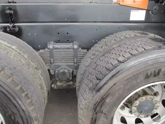 平成26年12月中古大型日産UDUDトラックスの画像19