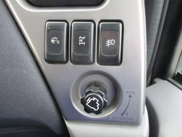 平成26年12月中古大型日産UDUDトラックスの画像30