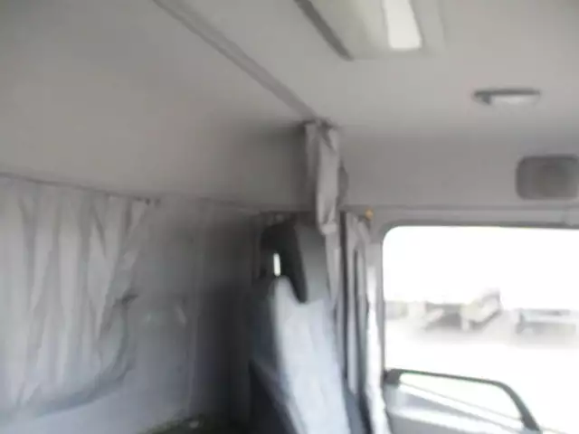 平成26年12月中古大型日産UDUDトラックスの画像35