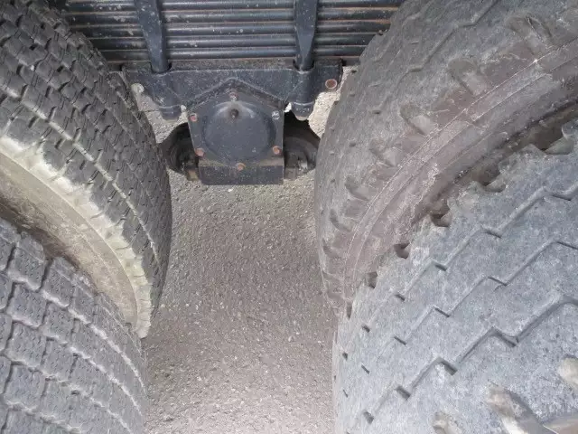 平成26年12月中古大型日産UDUDトラックスの画像37