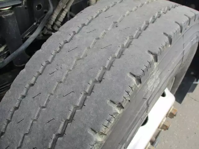 平成26年12月中古大型日産UDUDトラックスの画像38