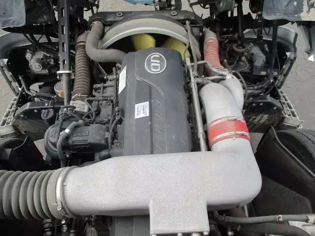 平成26年12月中古大型日産UDUDトラックスの画像41