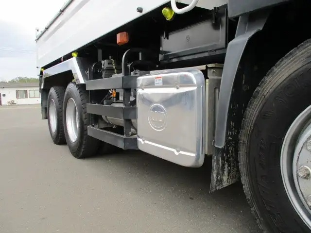 平成26年12月中古大型ダンプ日産UDUDトラックスの画像9