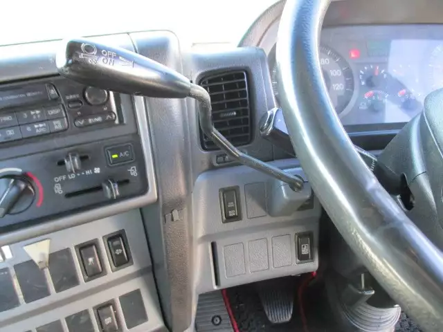平成20年04月中古大型トラクタヘッド日野プロフィアの画像45