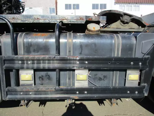 平成20年04月中古大型トラクタヘッド日野プロフィアの画像10