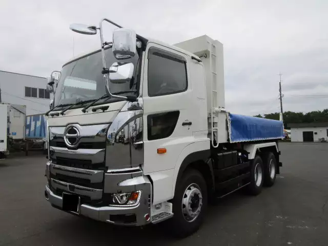 令和03年04月中古大型日野プロフィアの画像1