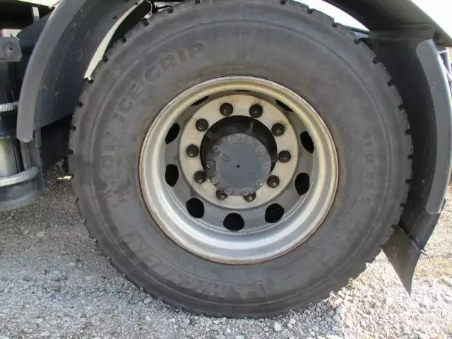 平成26年12月中古大型トラクタヘッド日産UDUDトラックスの画像13