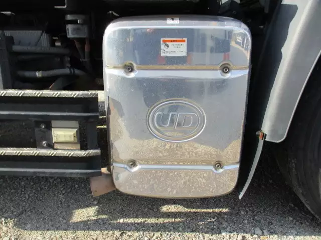 平成26年12月中古大型トラクタヘッド日産UDUDトラックスの画像16