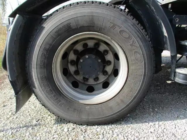 平成26年12月中古大型トラクタヘッド日産UDUDトラックスの画像17