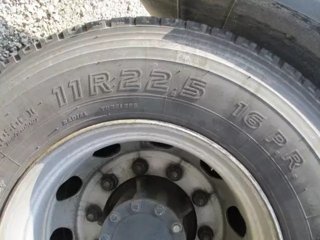 平成26年12月中古大型トラクタヘッド日産UDUDトラックスの画像19