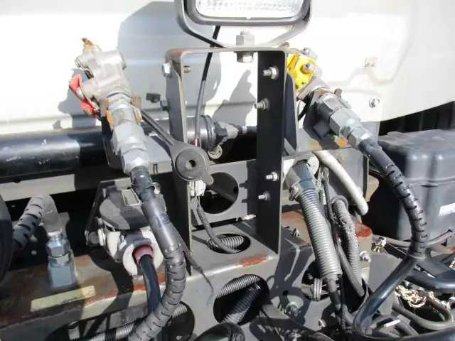 平成26年12月中古大型トラクタヘッド日産UDUDトラックスの画像30