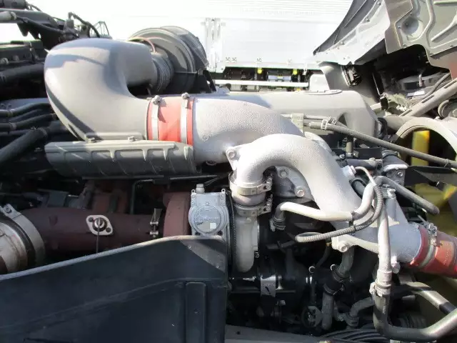 平成26年12月中古大型トラクタヘッド日産UDUDトラックスの画像39