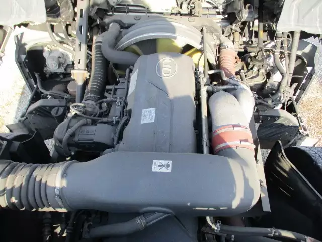 平成26年12月中古大型トラクタヘッド日産UDUDトラックスの画像40