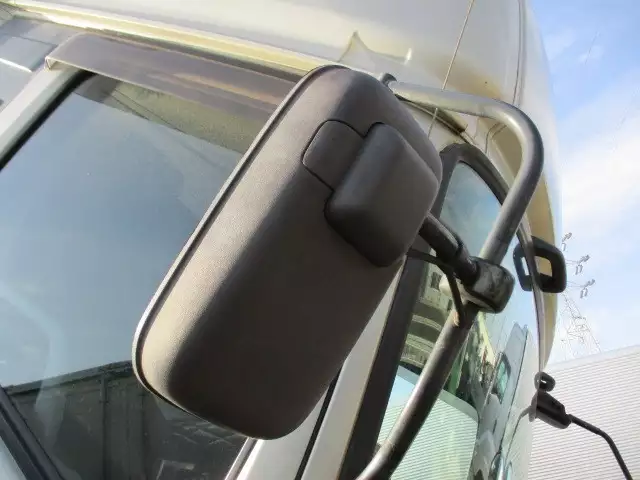 平成26年12月中古大型トラクタヘッド日産UDUDトラックスの画像45