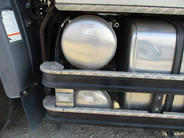 平成26年12月中古大型トラクタヘッド日産UDUDトラックスの画像10