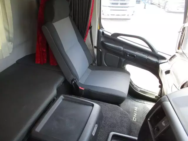 平成26年06月中古大型トラクタヘッド日野日野の画像45